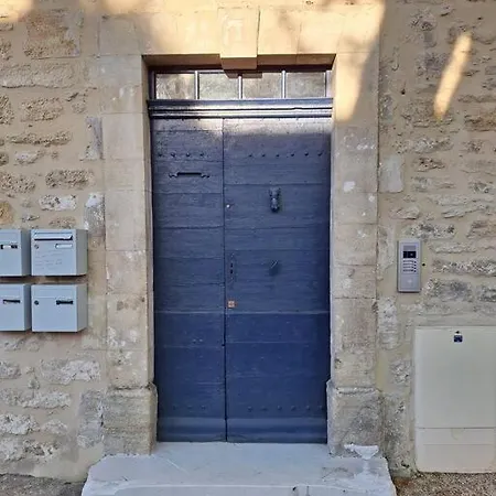 Appartement Centre-Ville Avec Cour Privative Malaucene Exterior photo